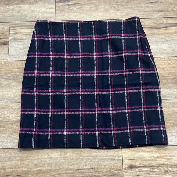 Talbots Pencil Skirt SZ 12 Wool Blend Plaid Navy Purple Side Zip Lined - Picture 1 of 7
